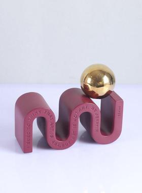 代约几何个性众小装饰摆件现S型置物架雕塑简送礼书架桌面摆HMK拍