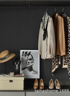 现代样板房装饰件柜22.8.26饰品套展厅陈列装服装道具组合衣帽间