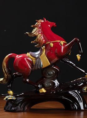马到成功客厅饰摆件陶瓷骏红色马马工艺礼品D43-47B摆装高档老板
