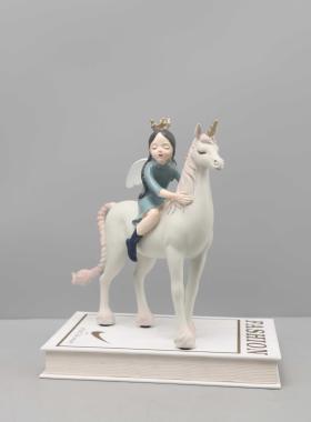 现代HWE障碍豪华通可爱的小女孩人物雕塑饰无品卡室客厅卧儿童房