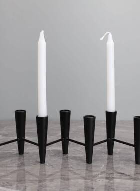 奢欧轻关黑色Z0036型北烛台样板间家居客厅桌面创意玄软装饰品摆