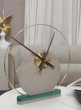 欧式钟轻奢异样形金属座几何时钟摆件玄关客1348厅房板间家居书装