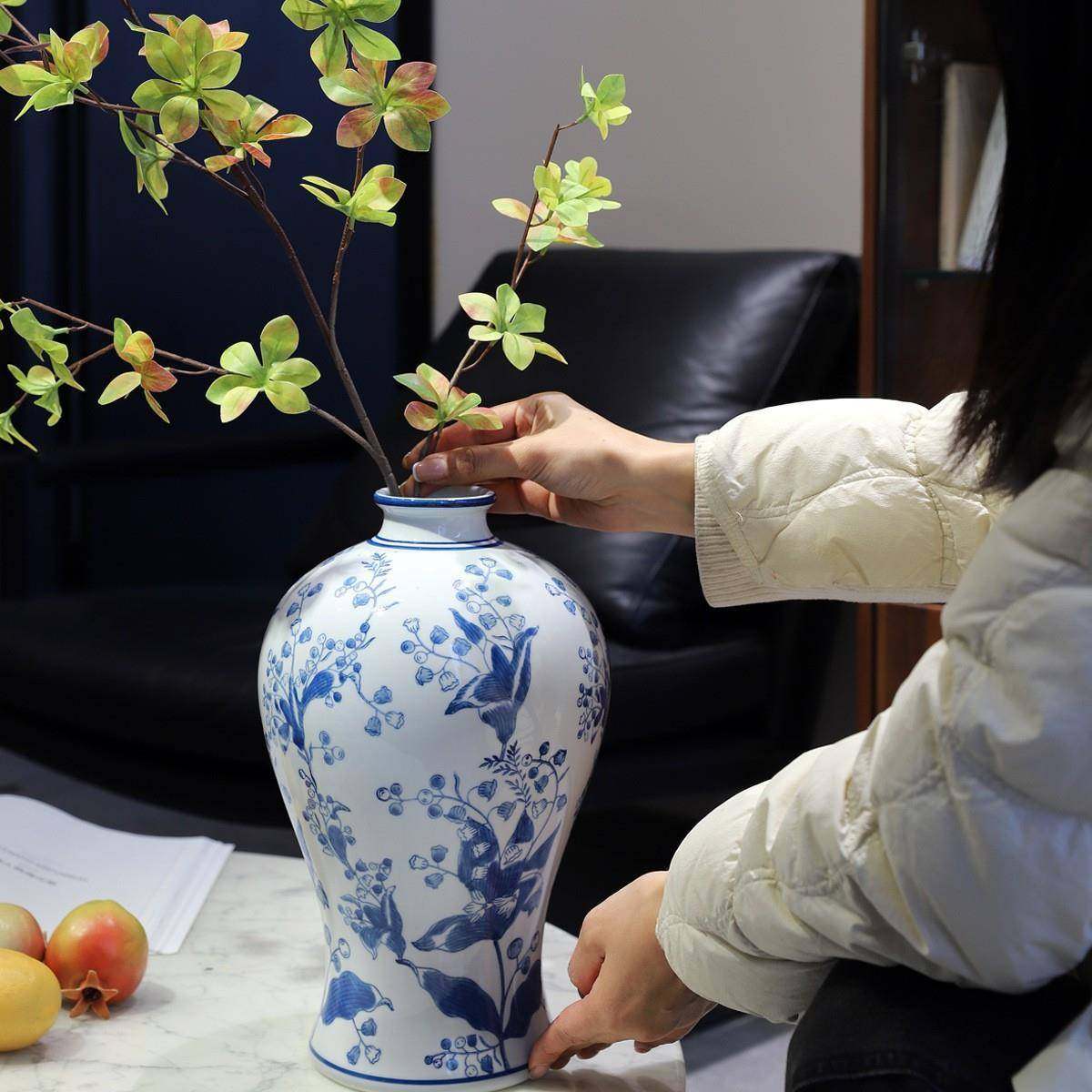 电新梅2024款花瓶QSV青花瓷高级感铃兰瓶客厅玄关陶瓷插花瓶视柜,淘宝优惠券,粉丝福利购,淘宝优惠卷