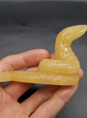 办公桌12十二生肖天然米黄玉石蛇猪牛羊招财风水动物小工艺品摆件