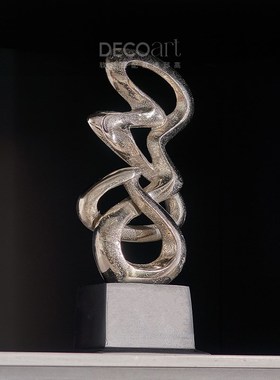 邸高样板间家具展厅书柜搭配推荐 金属雕塑挂画书架书档创意摆件