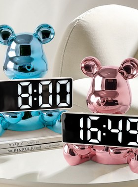 新款创意态式闹钟儿童叫醒电子智能暴力熊小公仔摆件客厅简约现代