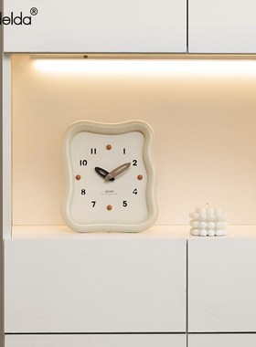 Mandelda家居卧室奶油风时钟客厅玄关装饰品电视柜座钟桌面摆件