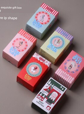 大减价白夜童话人物礼盒客厅酒柜办公室可爱装饰小装饰品家居配件