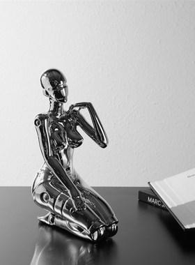 从上现代科技感未来战士艺术雕塑样板房售楼处吧台橱窗柜玄关摆件