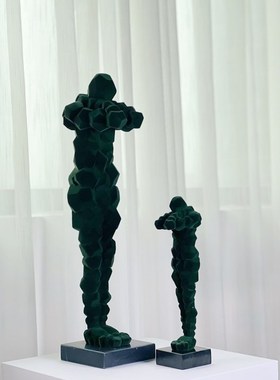 创意植绒人物艺术装饰摆件样板间客厅玄关桌面家居饰品软装雕塑