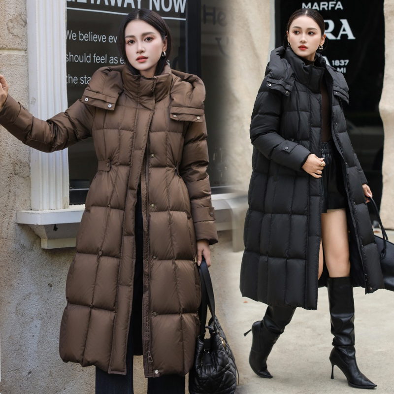 泡芙长款过膝排骨羽绒服女修身2025冬季新款白鸭绒保暖连帽外套 - 图2