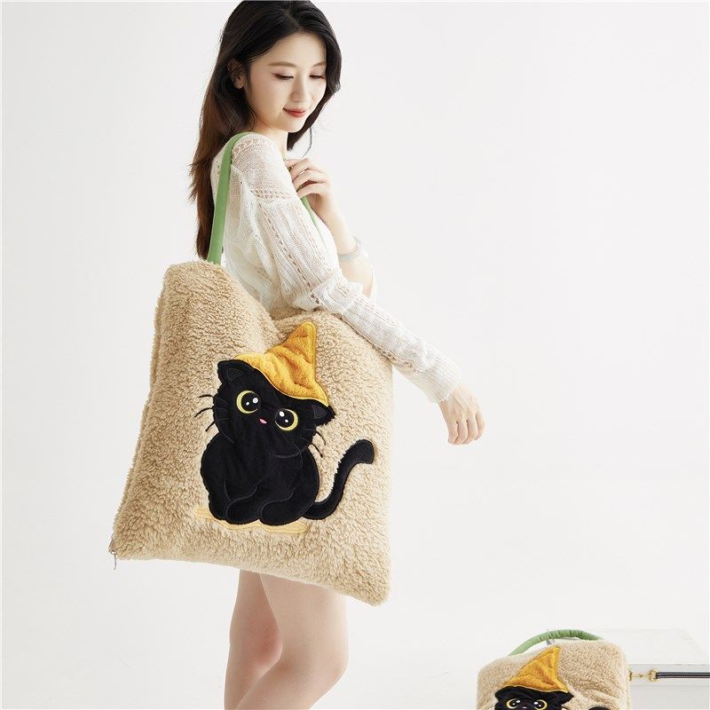 法兰绒抱枕毯子二合一汽车沙发靠垫可爱办公室宿舍午休被羊羔绒冬,淘宝优惠券,粉丝福利购,淘宝优惠卷