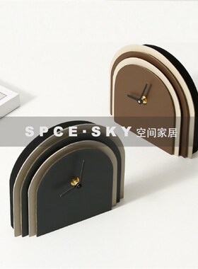 意式极简多层皮革拱形座钟摆件样板房床头柜办公桌面创意家居饰品