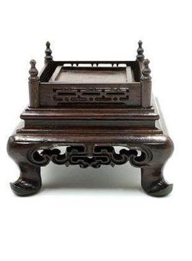 高档寿山印章座玉器红礼品摆件天然实木木镂空雕花栏杆木底艺底石