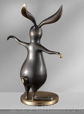 高档招财兔装客厅玄关电视柜家居饰艺品轻奢高档子办公室桌面术摆