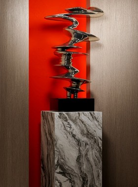 几何抽象雕塑摆件玻璃钢电镀银色酒店大堂艺术品落地售楼部楼梯角