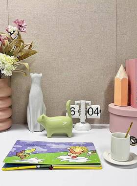 现代XKF简约儿房童卧样室书桌床头柜板品房摆件装饰家居样板间展