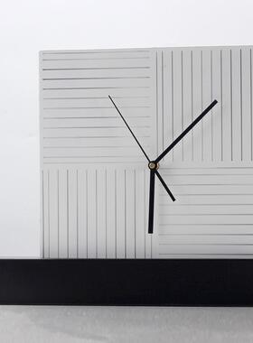 UXV设极简座卧钟柜摆件室床头时钟装饰品样板房摆桌面设计师艺术