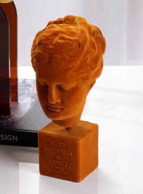 简约客厅书纳房KEO装饰品样板房件维斯人头摆绒雕像博古架欧植式