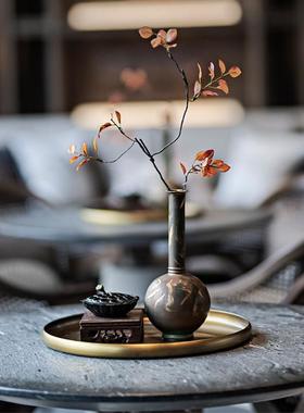 新中式禅意白色鎏金宋代美学插花器天球瓶样板间茶桌茶台摆件花瓶