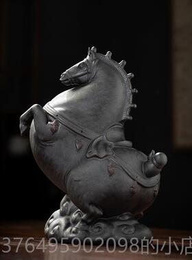 新款顺生肖陶唐马摆件小号关招财客王厅玄酒柜桌面瓷装饰品办公桌