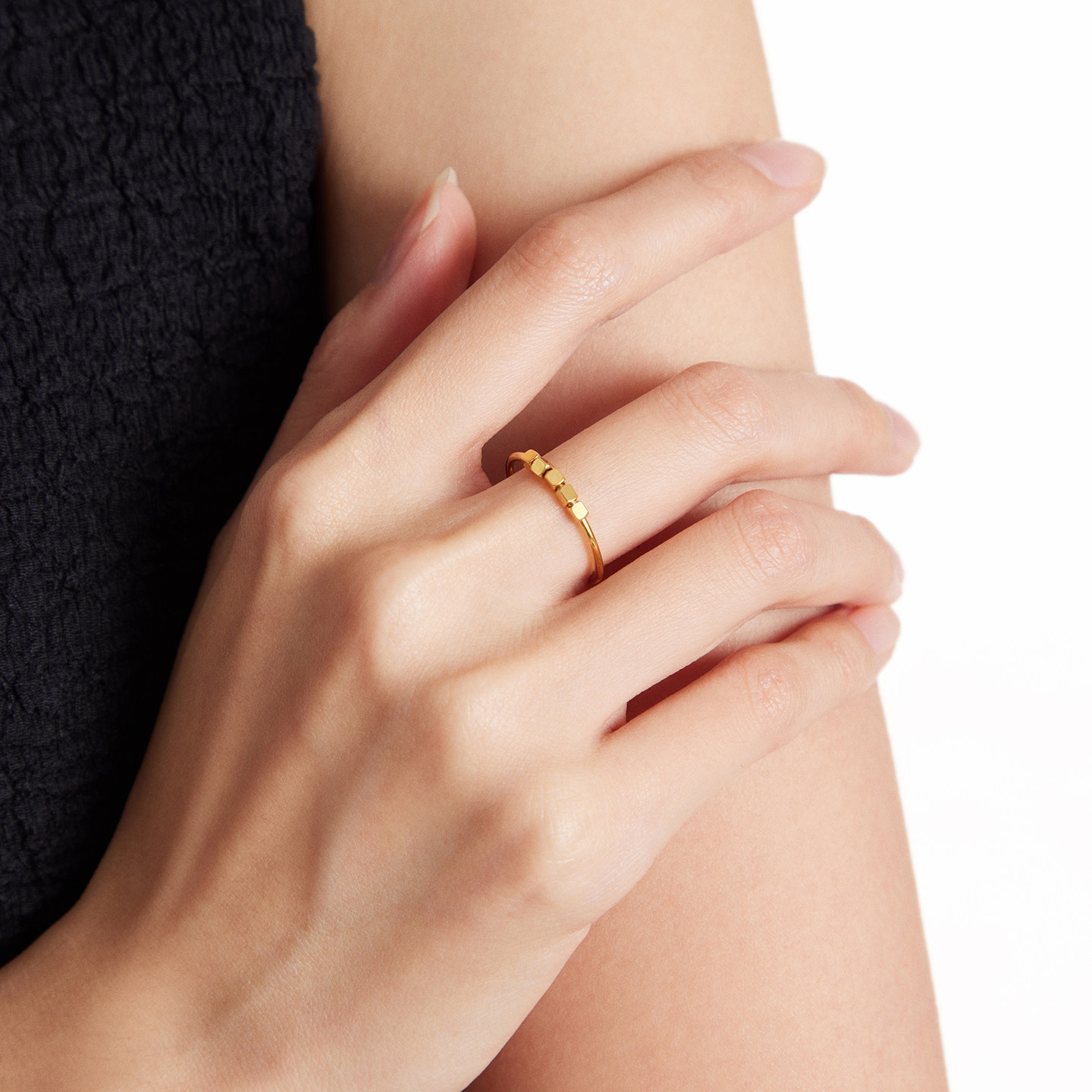 Chow Tai Fook Ring Bundy Little Sugar Cube Ring Gold Ring Rotatable EOF1983 Gift for Girlfriend