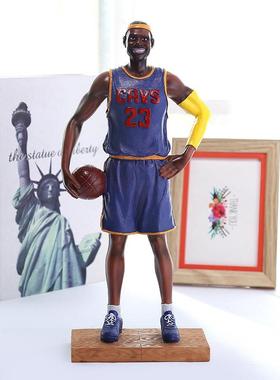 树脂工艺品日用品文新款湖人球星詹姆斯卡通摆件学生礼品家居装饰