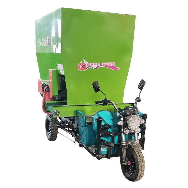 三轮四轮投料机草料饲料畜牧养殖撒料车青储饲料喂料电动撒料车,淘宝优惠券,粉丝福利购,淘宝优惠卷