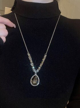 时尚秋冬百搭项链女轻奢高级感毛衣链潮流饰品吊坠衣服挂件毛衣链