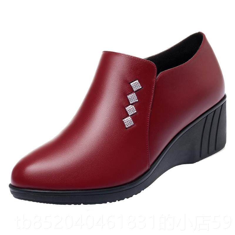 高档妈鞋子女皮春秋款新真款单鞋粗跟平底中年鞋妈舒适百搭中跟皮,淘宝优惠券,粉丝福利购,淘宝优惠卷