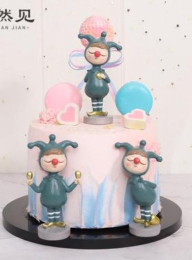 悠然见创意家居桌面装饰品卡通小丑汽车内饰车载蛋糕树脂工艺摆件