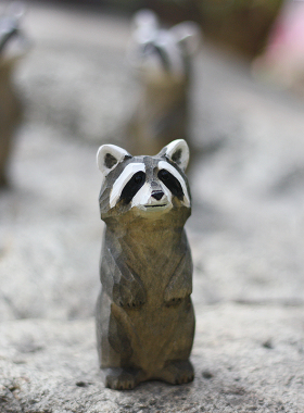 鹿妖商店 小浣熊 纯手工木雕摆件 实木动物木雕 家居饰品创意摆件