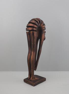 现代简约抽象树脂弯腰人物雕塑摆件客厅玄关书房酒店软装家居饰品