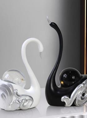 乔迁送礼简约水晶球黑白天鹅摆件现代家居客厅电视酒柜玄关装饰品