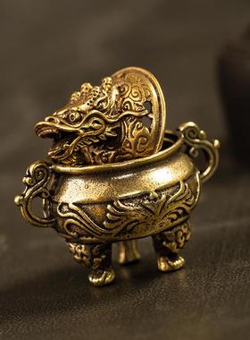 古玩杂项黄铜三足鼎香炉摆件加麒麟盖做旧款雕花铜实心铜器收藏