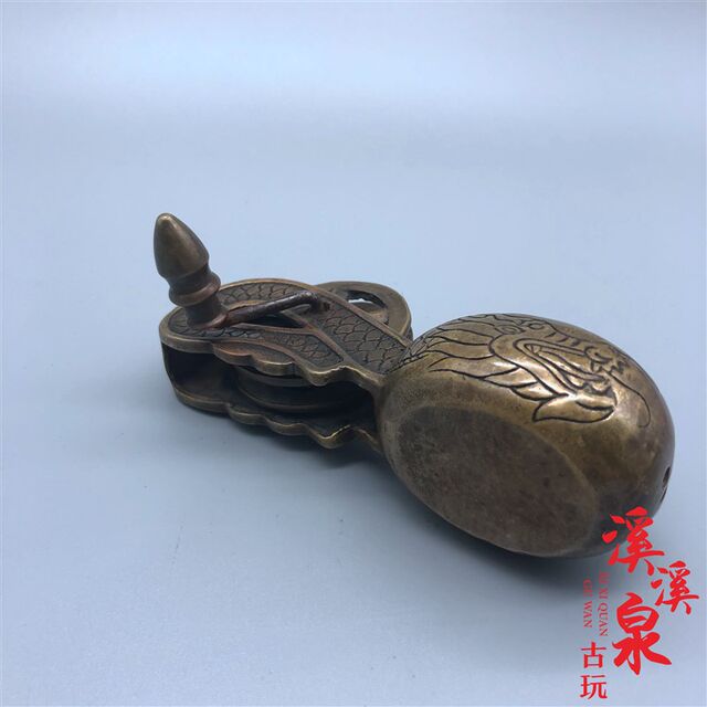 Pure brass old antique Qing Dynasty double dragons playing with beads, old ink bucket, old objects, retro micro-carvings, miscellaneous antique collections