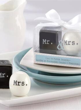 2Pcs box Home decoration Ceramic Mr or Mrs couple gift Salt
