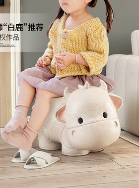 卡通牛入户玄关换鞋凳摆件家用门口鞋柜客厅家居饰品乔迁礼品