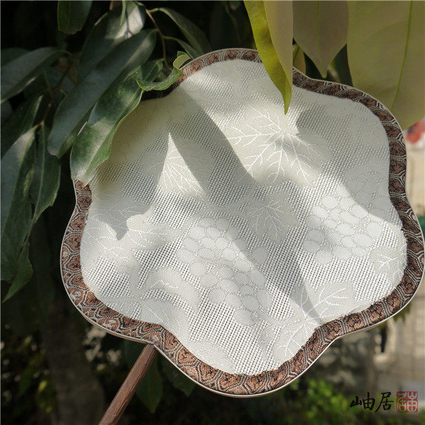 真丝花罗六瓣鸡翅木长柄异形宫扇小团扇仿古舞蹈摄影cos道具,淘宝优惠券,粉丝福利购,淘宝优惠卷