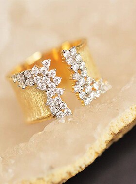 Huitan 2024 New Fashion Womens Finger Ring with CZ Stone Wi