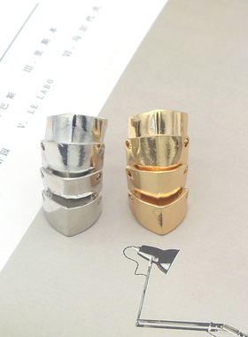 The Latest Fashion nd Retro Punk Style Creative Joint Armor