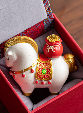 国潮马上有钱招财茶宠摆件旋转