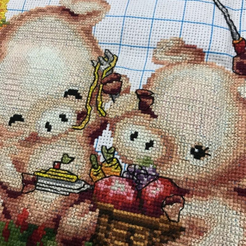 纯手工十字绣成品温馨猪满家小猪一家大幅新款客厅卧室包邮,淘宝优惠券,粉丝福利购,淘宝优惠卷