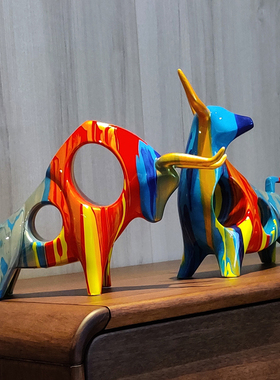 家居软装工艺品牛摆件抽象艺术彩绘工艺品摆设客厅酒柜隔断装饰品