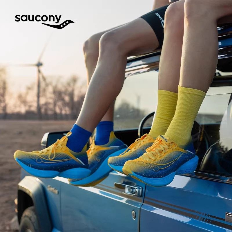 Saucony索康尼ENDORPHIN ELITE啡翼2 分趾碳板跑鞋竞速回弹训练鞋,淘宝优惠券,粉丝福利购,淘宝优惠卷
