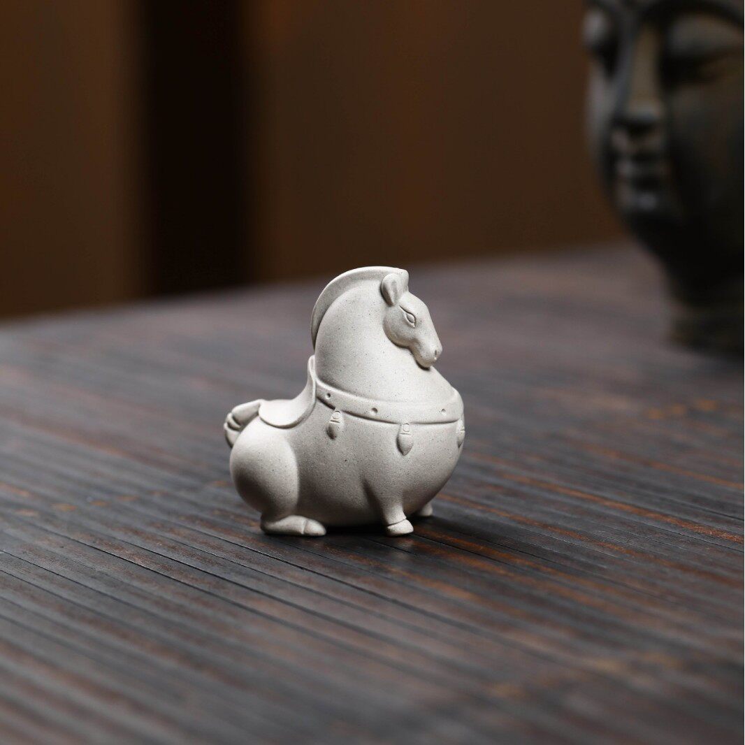 Green horse tea pet Yixing purple clay Tang horse ornaments can raise a lucky horse to success tea set creative handmade tea play
