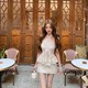 ຊຸດ halterneck lace splicing lalan ຂອງທ່ານ