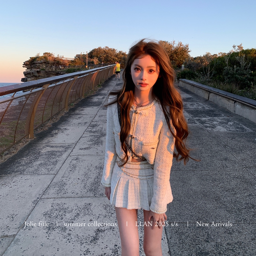你的懒懒llan【Kylie Jenner秀场】甜美中式小香外套+半裙套装女 - 图1