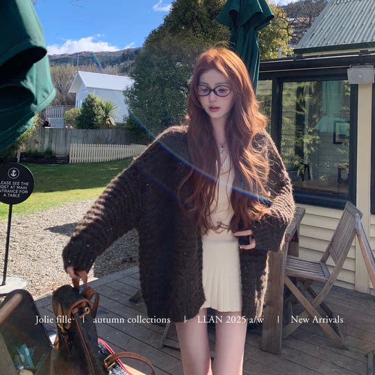 你的懒懒llan【高智少女感】软糯亲肤衬衫领假两件拼接针织连衣裙