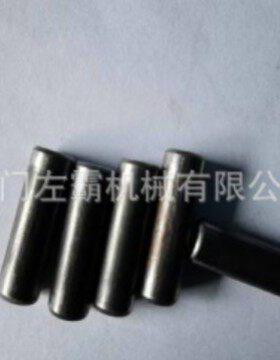 左霸机械厂大量供应铆钉机箱包红冲机温镦机